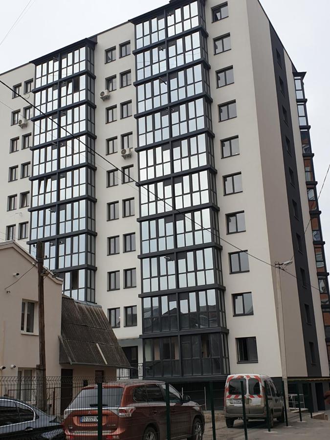 Стильна Квартира-Студія В Центрі Міста На Набережній Ternopil Extérieur photo